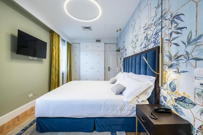 Glimpse Hotel image