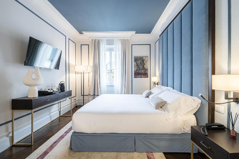 Glimpse Hotel image