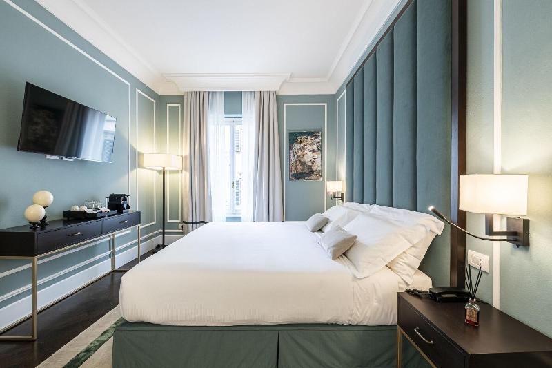 Glimpse Hotel image