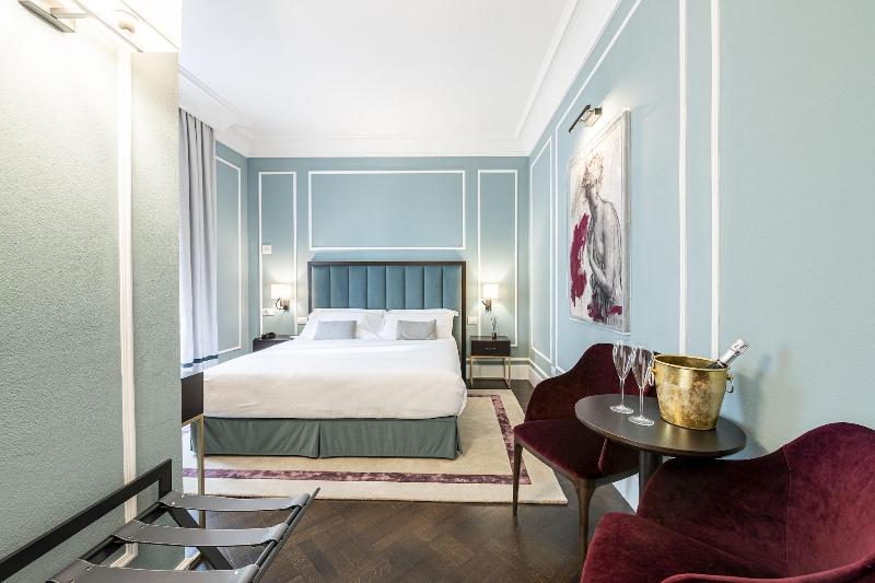 Glimpse Hotel image