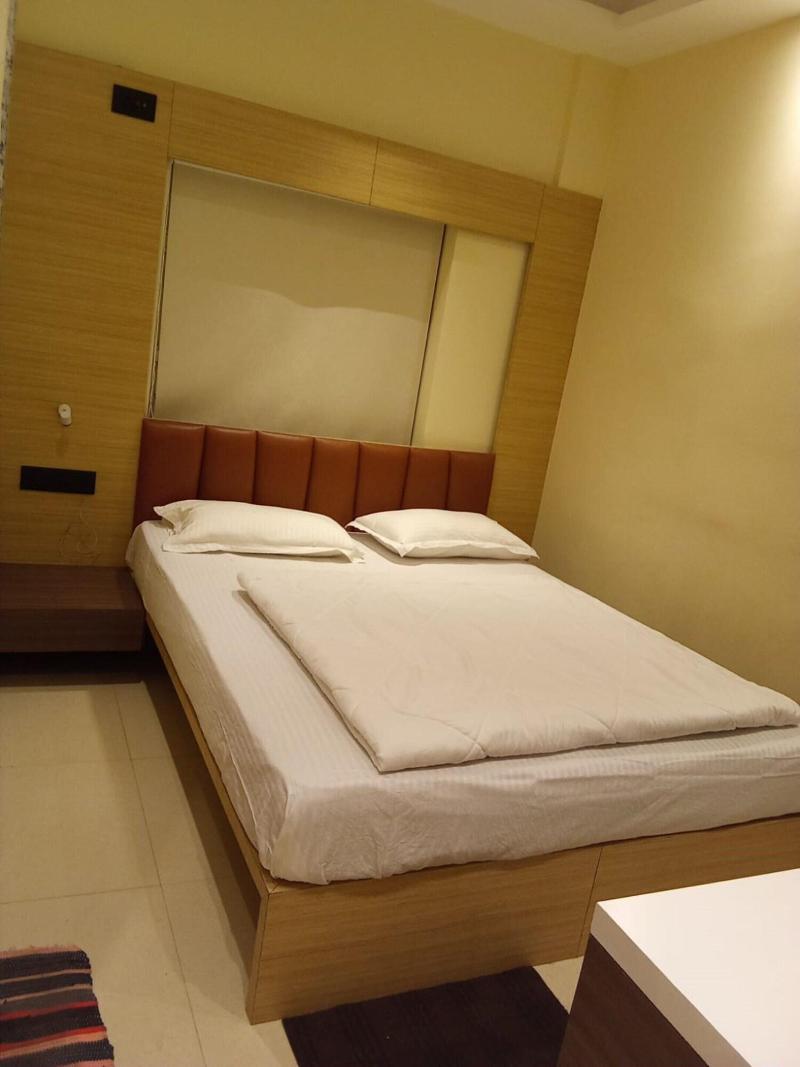 Hotel Skyking image