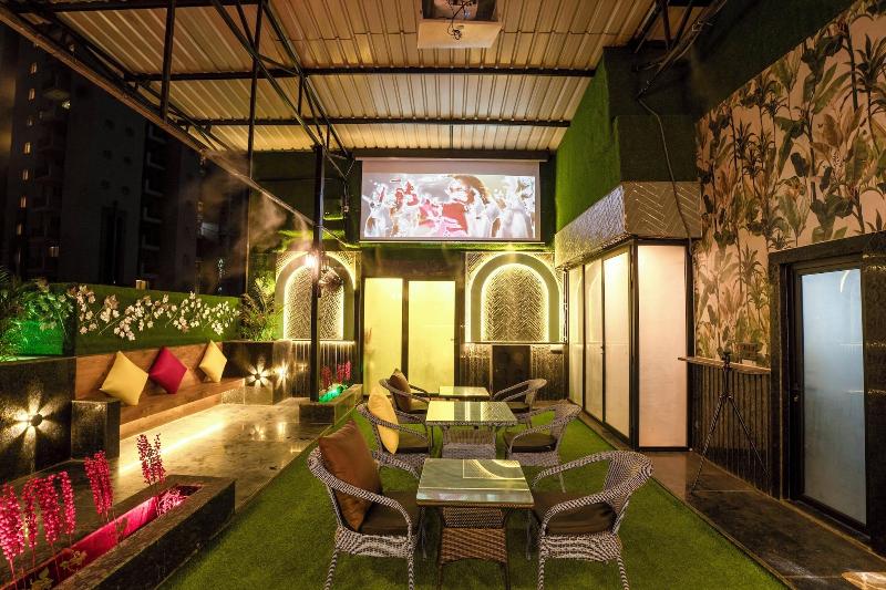 Orsom Stays -sector 42 Gurgaon image