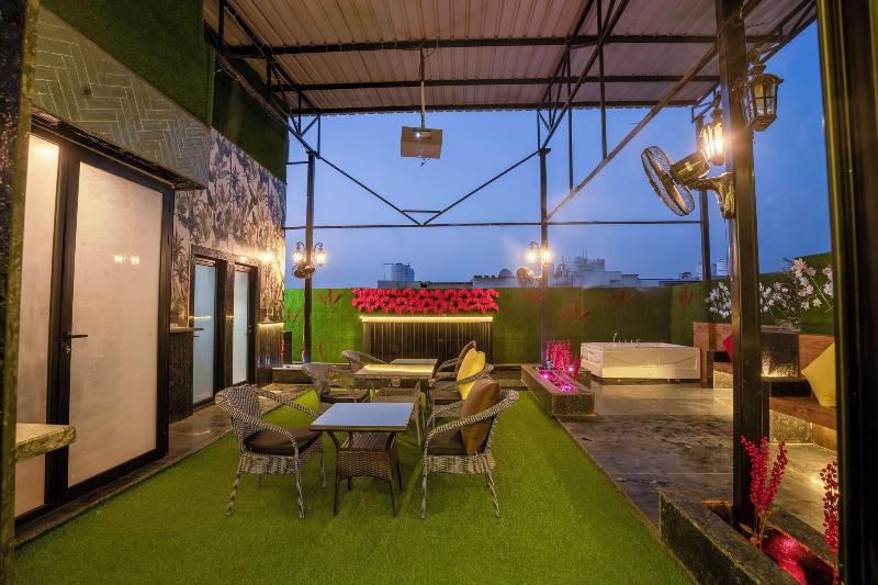 Orsom Stays -sector 42 Gurgaon image