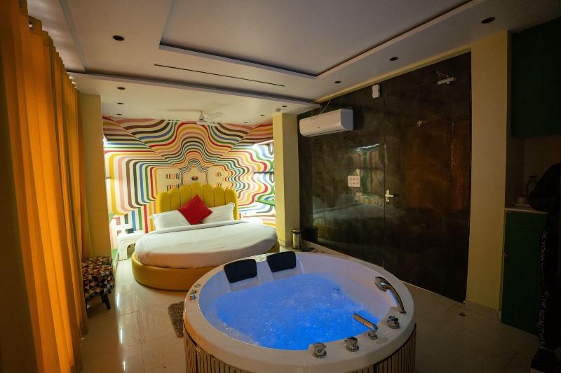 Orsom Stays -sector 42 Gurgaon image
