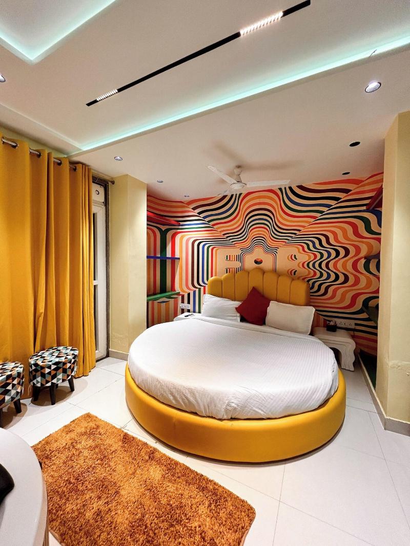 Orsom Stays -sector 42 Gurgaon image