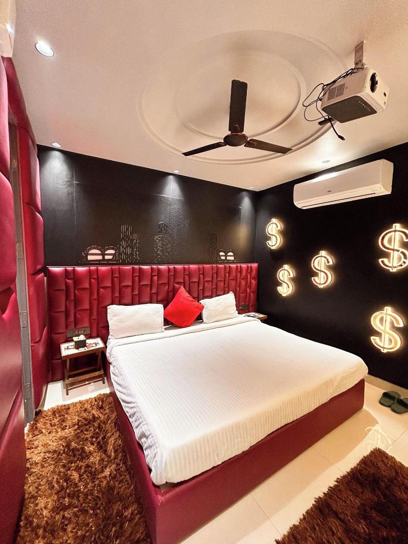 Orsom Stays -sector 42 Gurgaon image