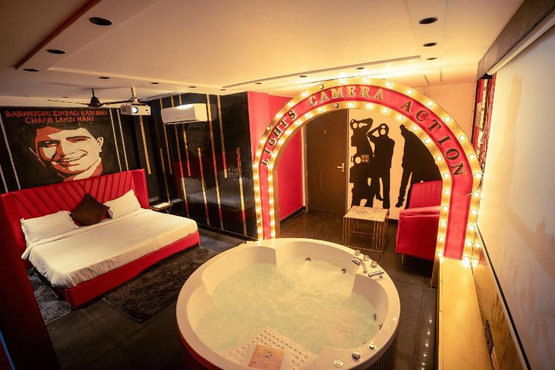 Orsom Stays -sector 42 Gurgaon image