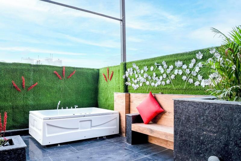 Orsom Stays -sector 42 Gurgaon image