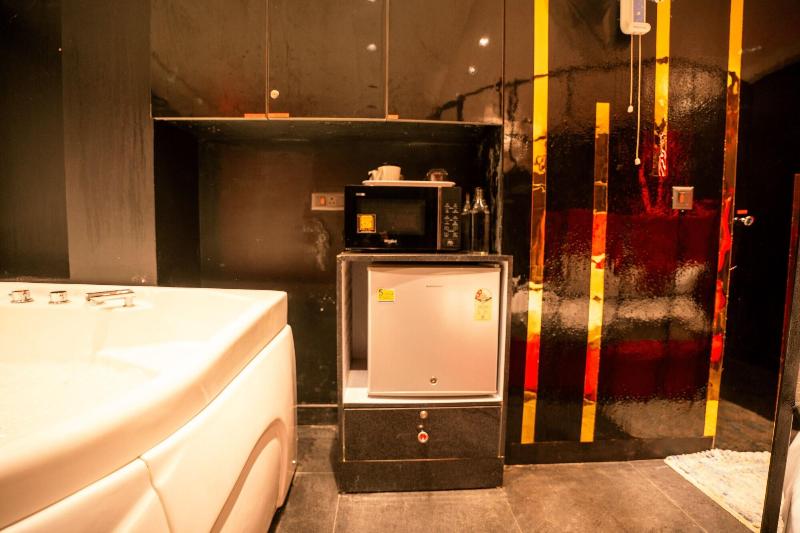 Orsom Stays -sector 42 Gurgaon image