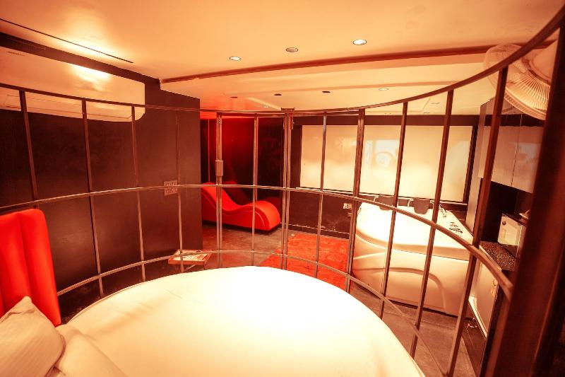 Orsom Stays -sector 42 Gurgaon image