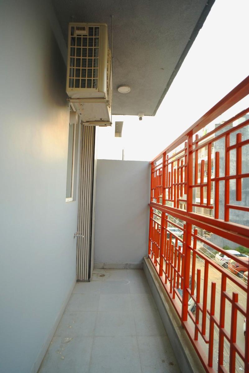 Orsom Stays -sector 42 Gurgaon image