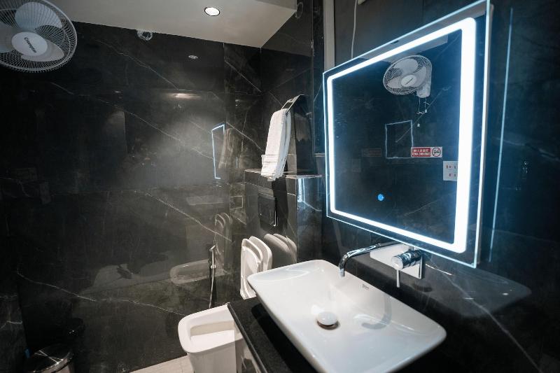 Orsom Stays -sector 42 Gurgaon image