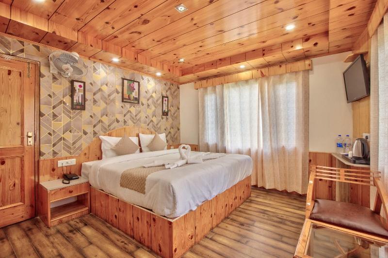 Hotel Nirosha Manali image
