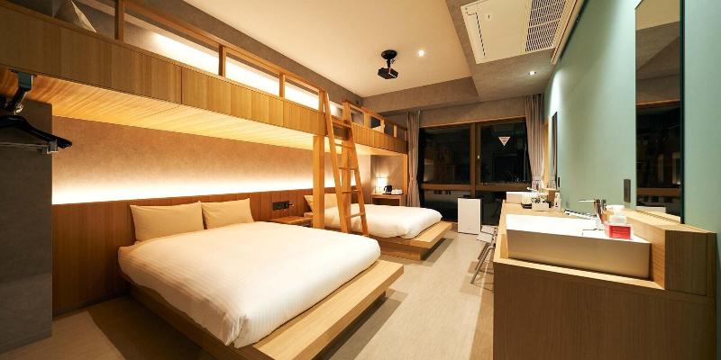 LACER OKINAWA NAHA TOMARIPORT image