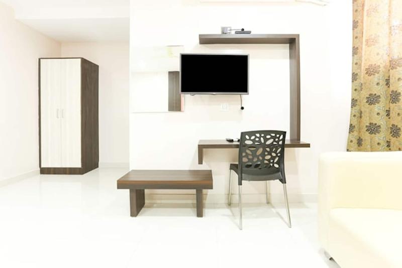 Hotel Habitat Comforts image