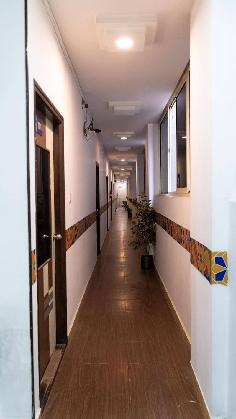 Hotel Scarlet image