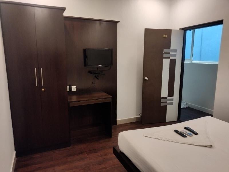 Hotel Scarlet image