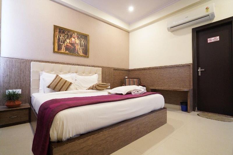 Hotel The Omaira image