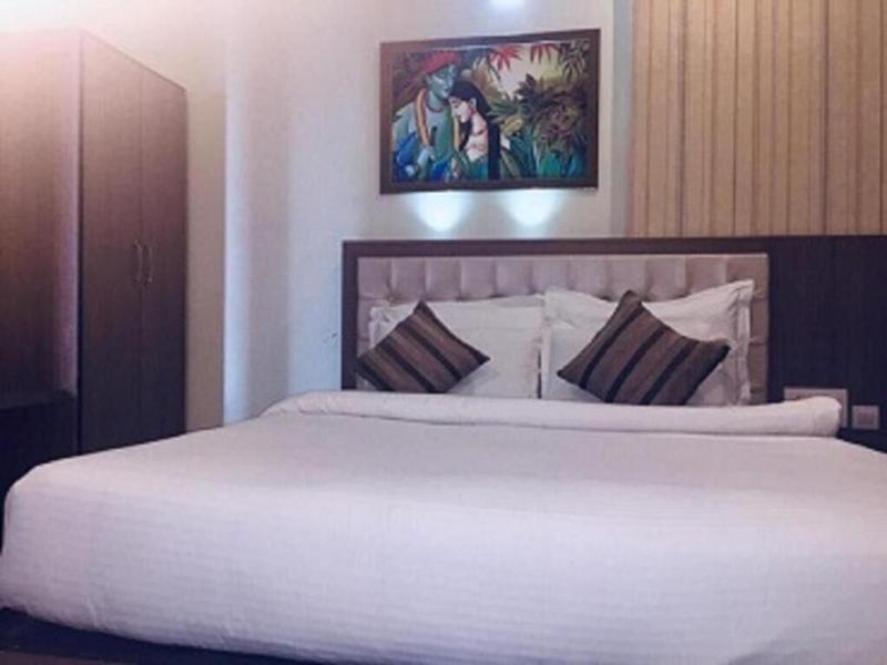 Hotel The Omaira image