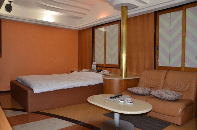 Hotel Takao Asile image