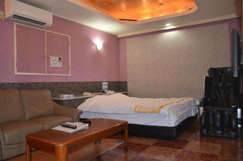 Hotel Takao Asile image