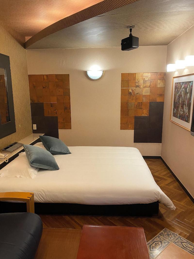 Hotel Takao Asile image