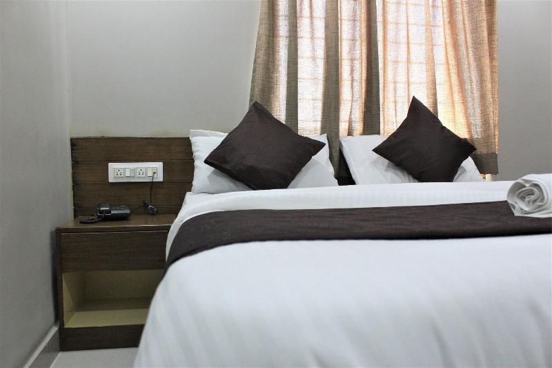 Olivia Inn And Suites image