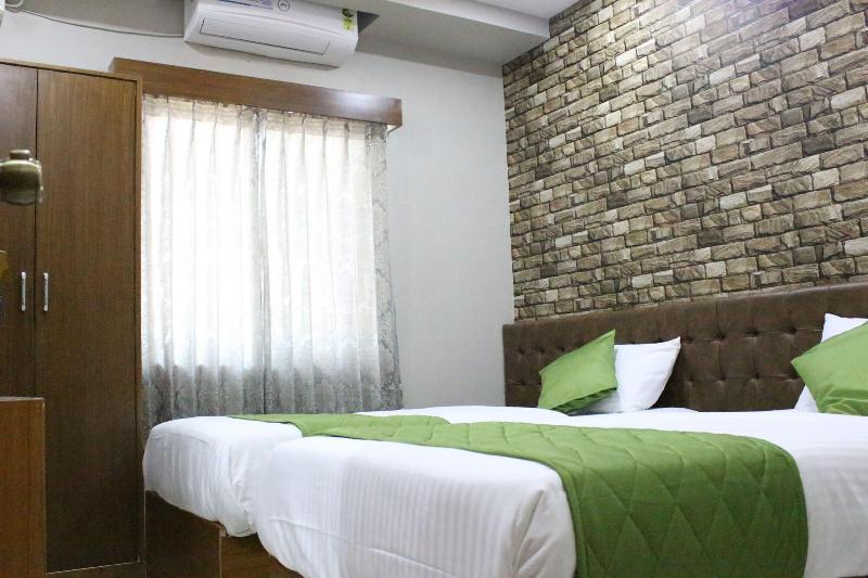 Olivia Inn And Suites image