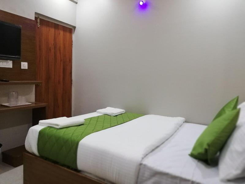 Olivia Inn And Suites image