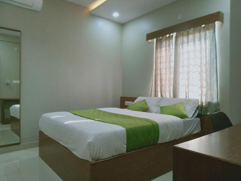 Olivia Inn And Suites image