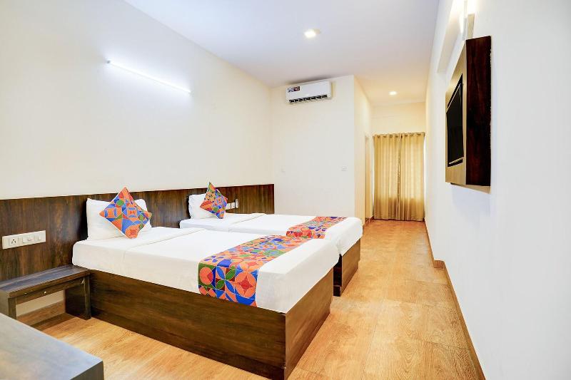 Fabhotel Grk Comforts image