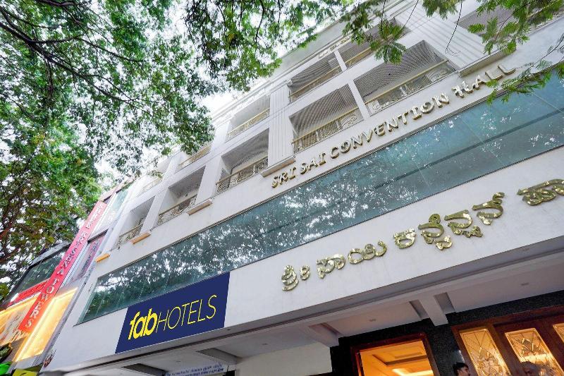 Fabhotel Grk Comforts image
