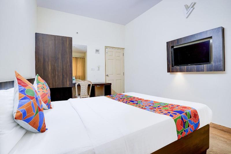 Fabhotel Grk Comforts image