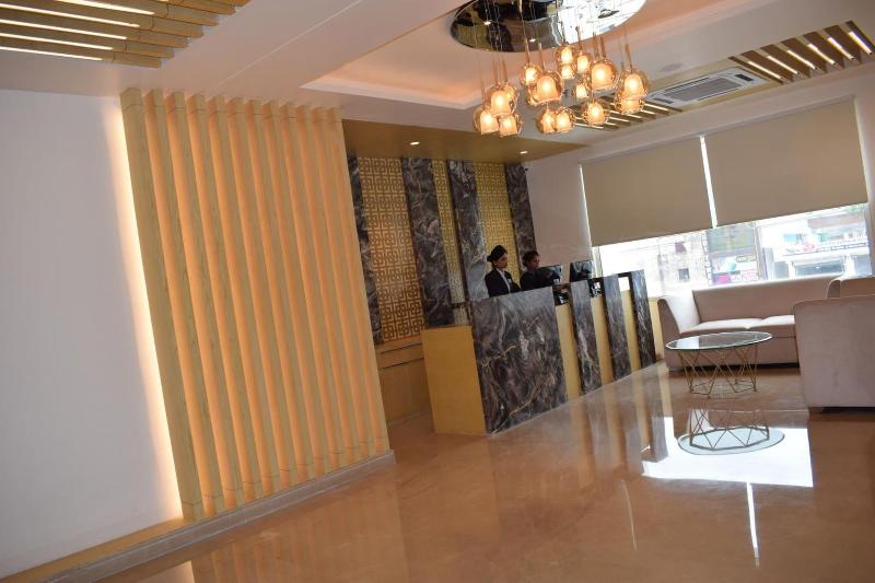 Hotel Deep Clarks Inn Lucknow image