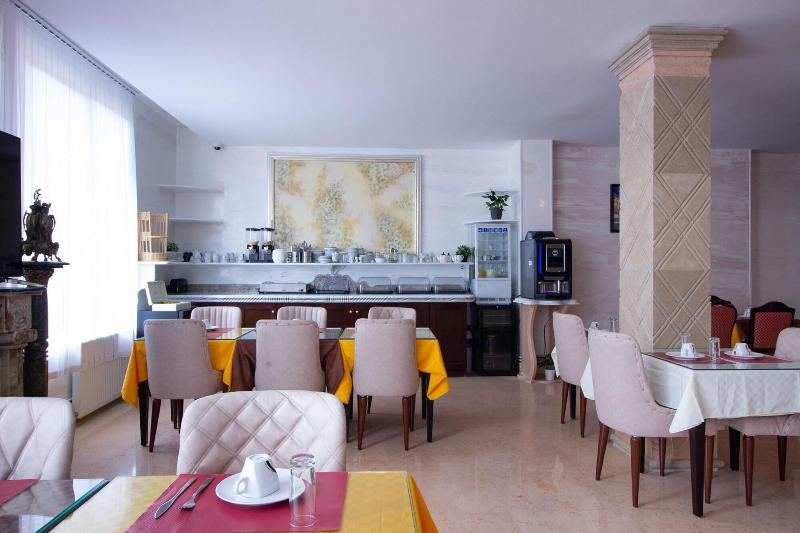 Hôtel Royal Paris - Ivry image