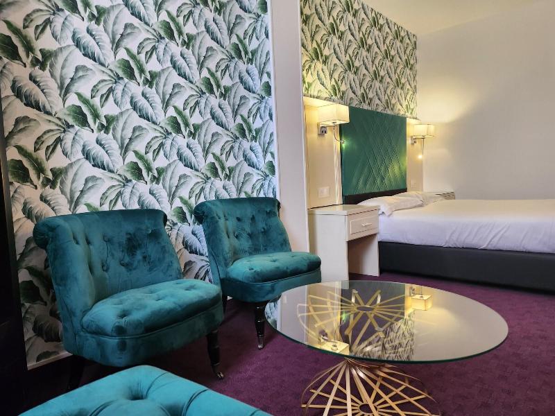 Hôtel Royal Paris - Ivry image