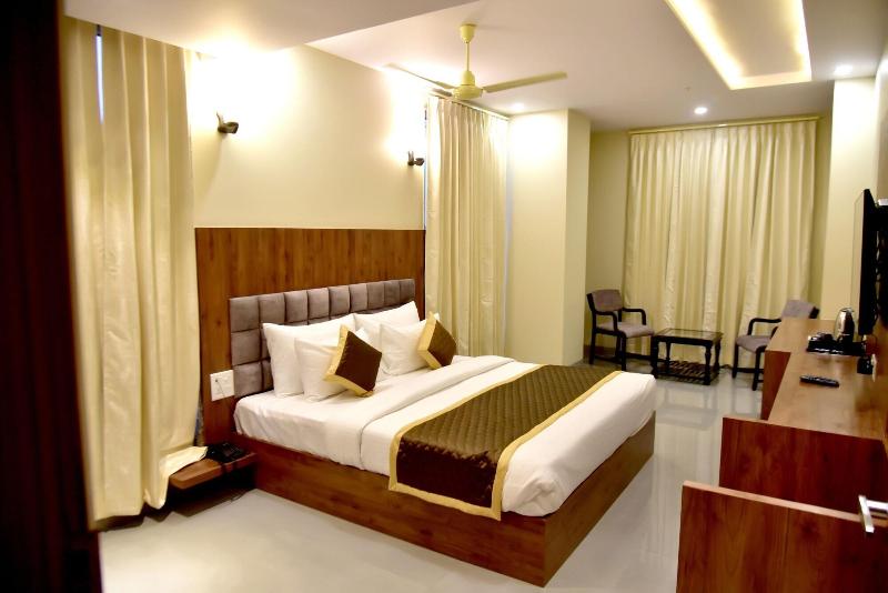 Hotel Aarna image