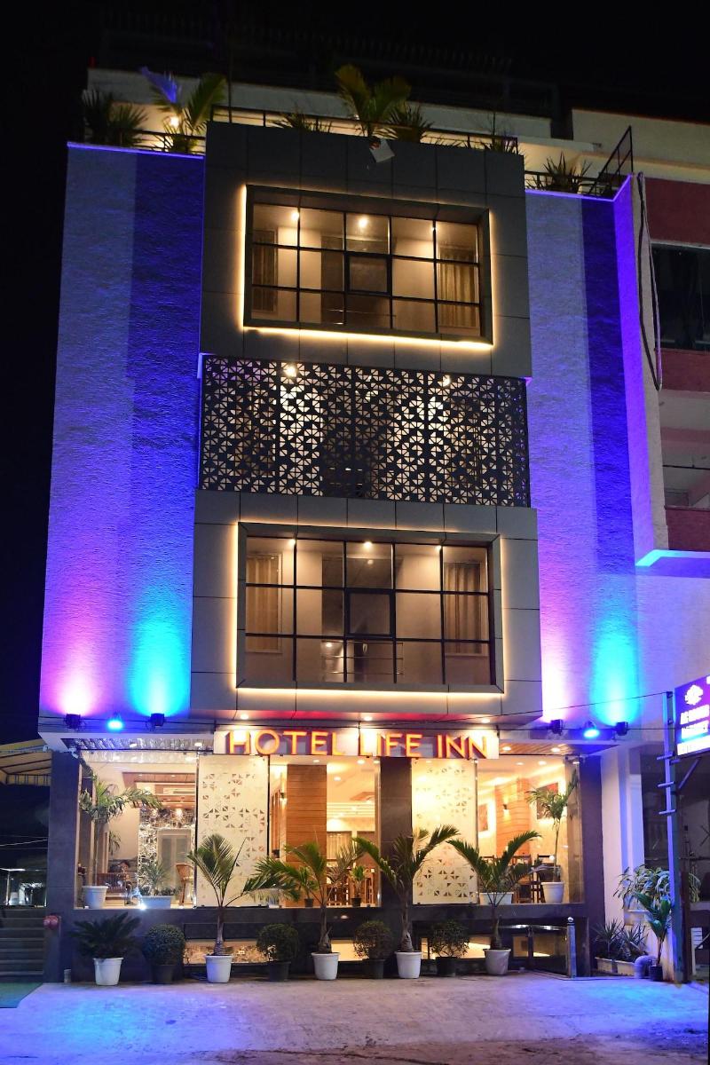Hotel Life Inn — general view
