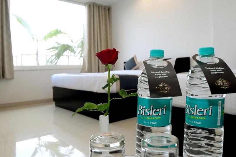 Hotel Life Inn image