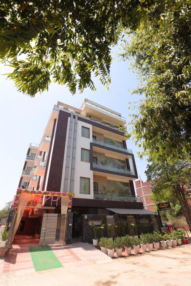 Dwelling Residency image