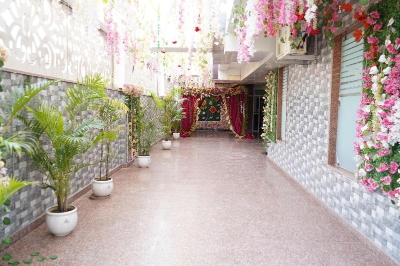 Dwelling Residency image