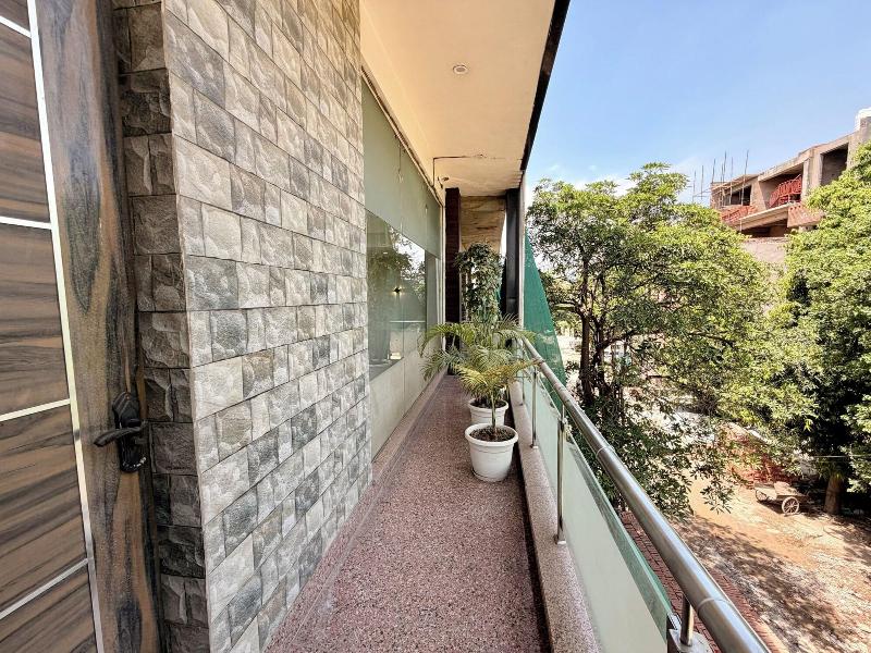 Dwelling Residency image