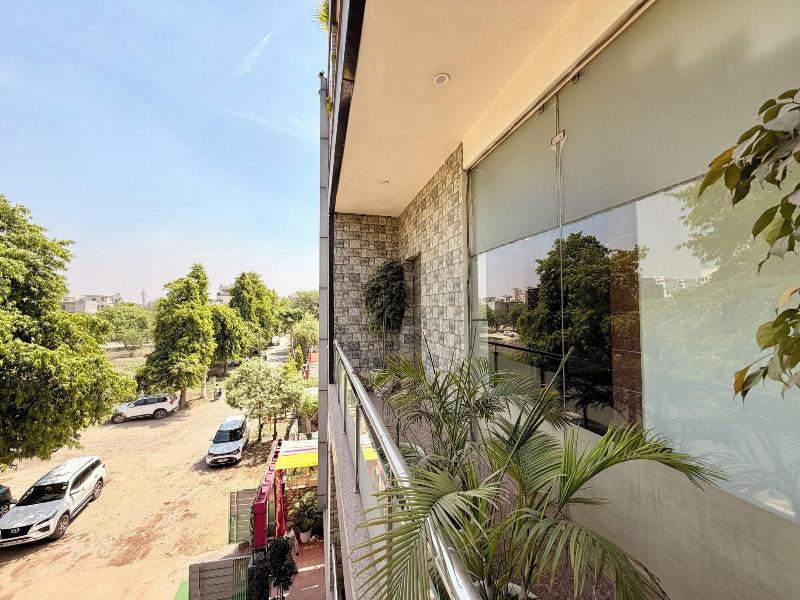 Dwelling Residency image