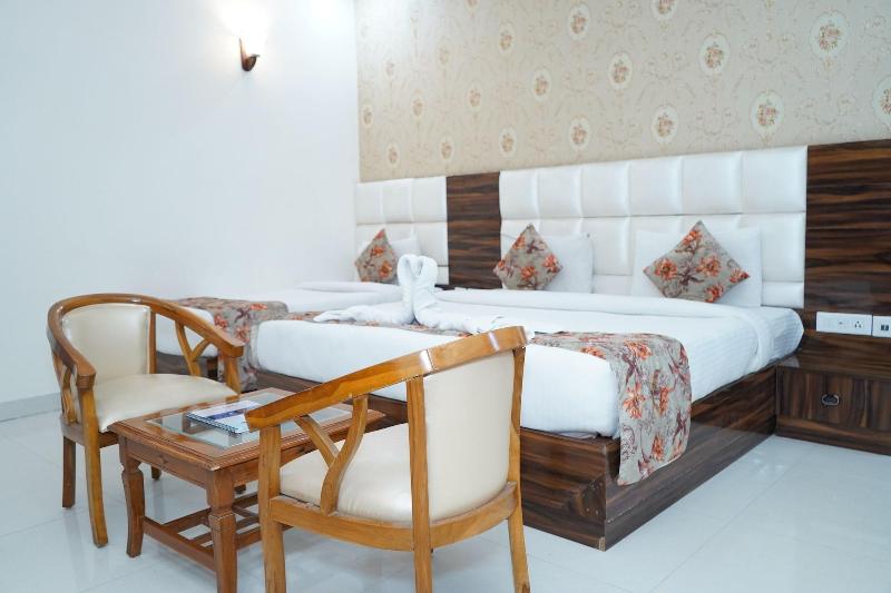 Dwelling Residency image