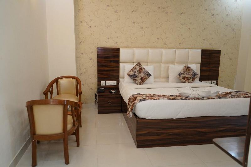 Dwelling Residency image