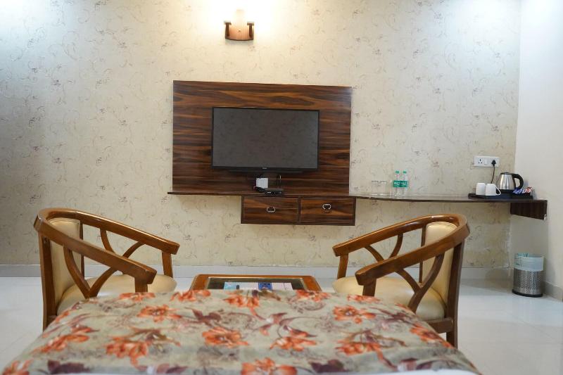 Dwelling Residency image