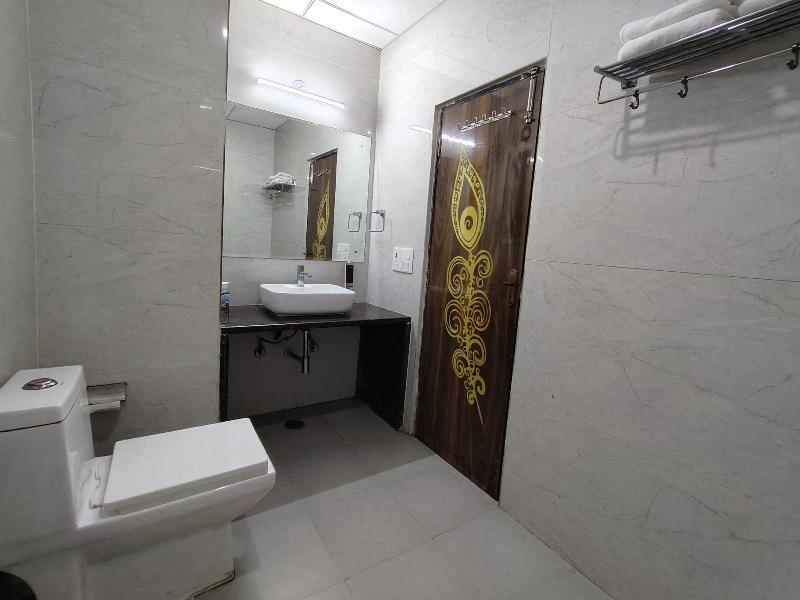 Dwelling Residency image