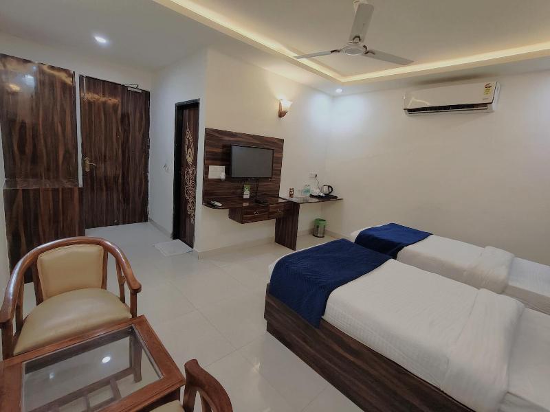 Dwelling Residency image