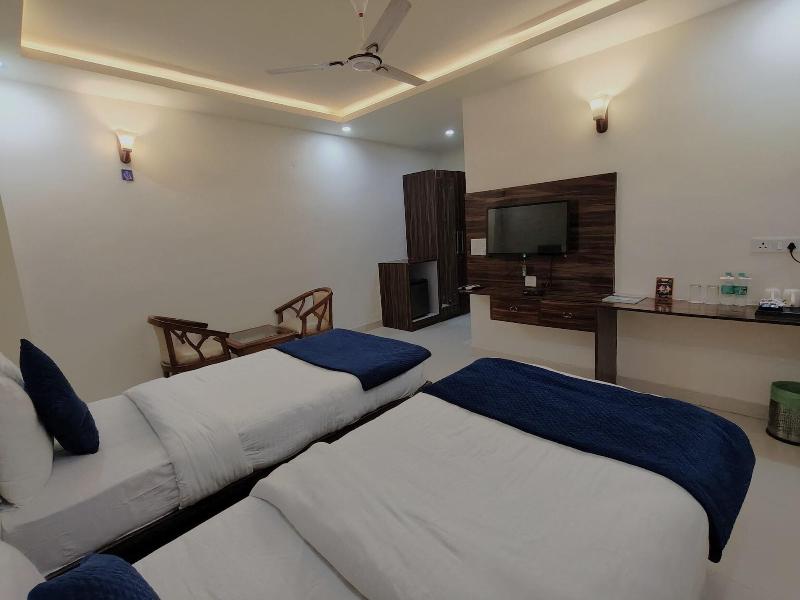 Dwelling Residency image