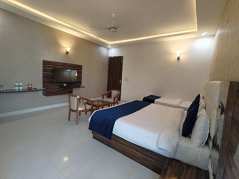 Dwelling Residency image
